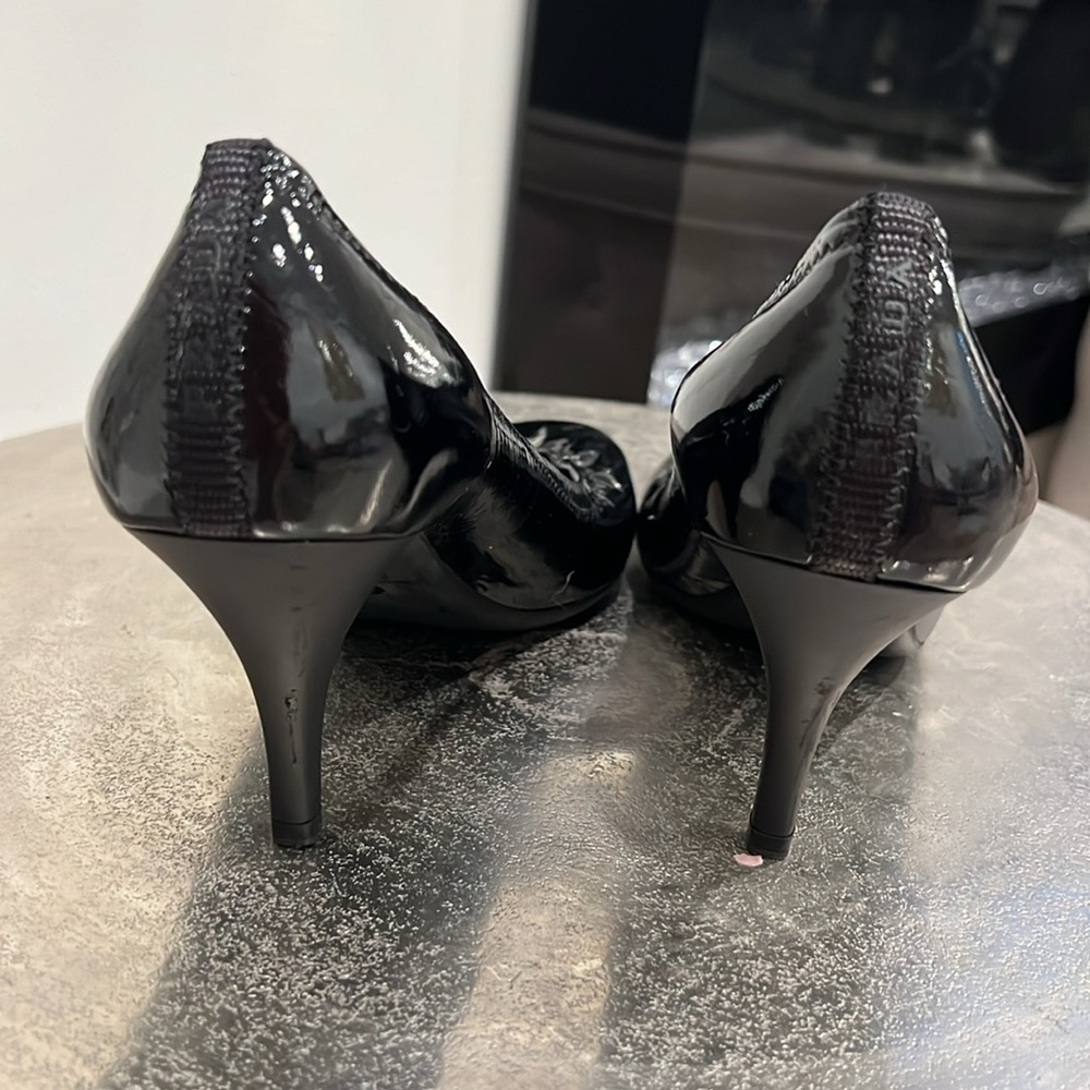 💗PRADA Shoes - Picture 4 of 7